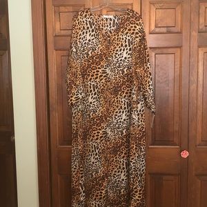 leopard animal Natori poly caftan NWT L